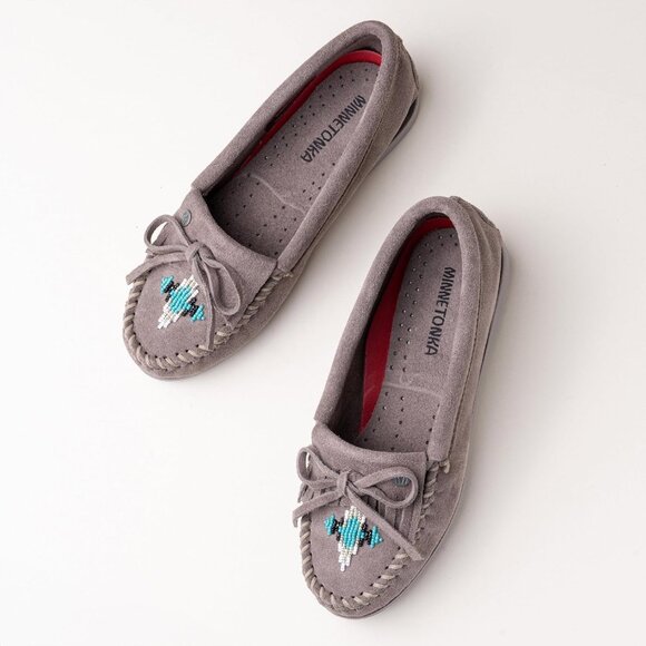 Women's Velvet Suede Beaded Embroidery Flower Beauty Gray Pull On Slipper Boot - Picture 2 of 6